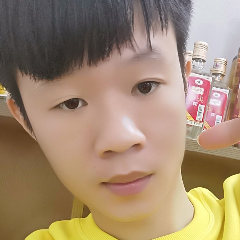 儒雅蹁跹白猫的照片