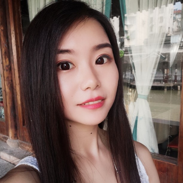 南月辰的照片