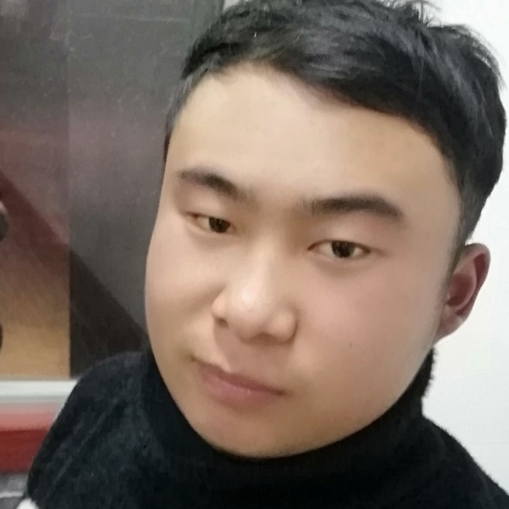 精明深拥缘分的照片