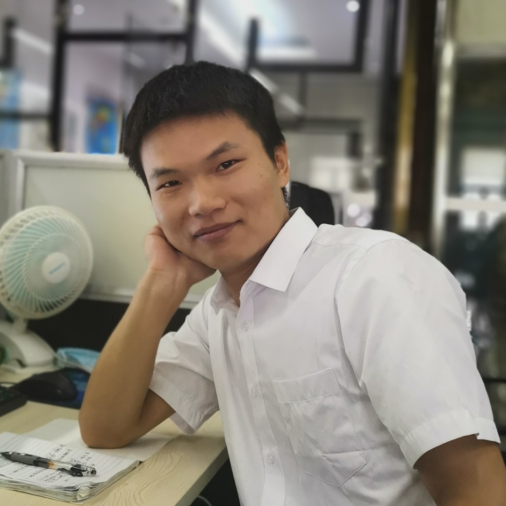 现实苦恋热狗的照片
