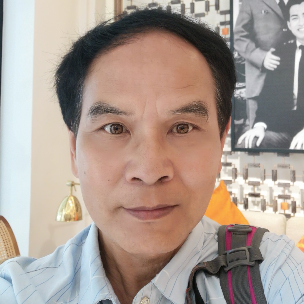 给爷笑个的照片