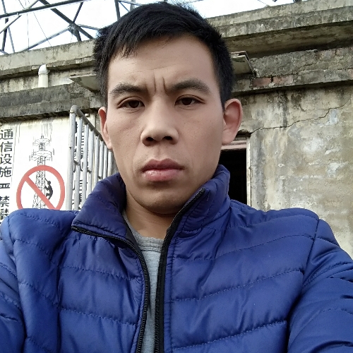 微微一笑ฅ ̳͒的照片