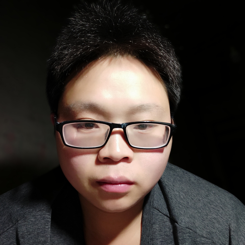 咸鱼喝水的照片