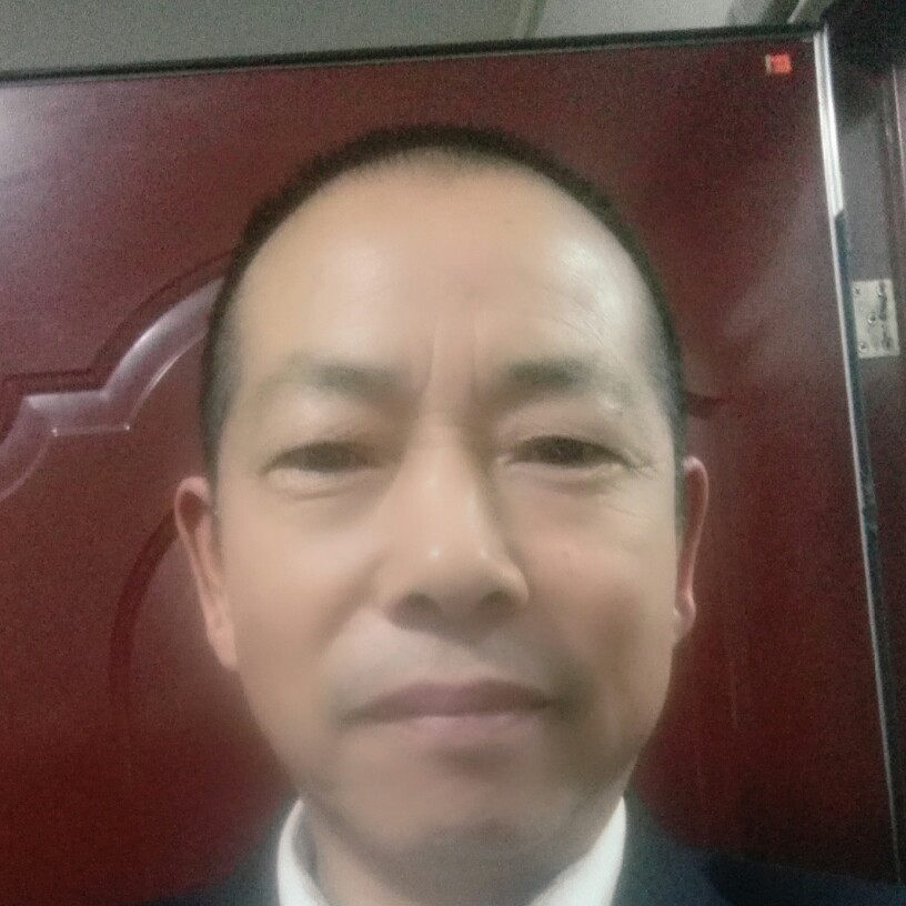透彻笑舒荷的照片