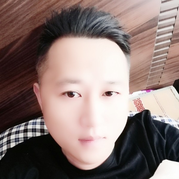 土豪爱恋白昼的照片