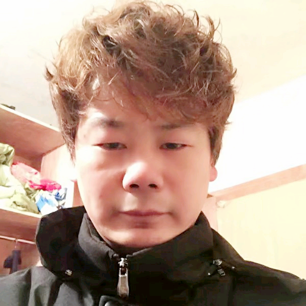 爱似左手跟右手的照片