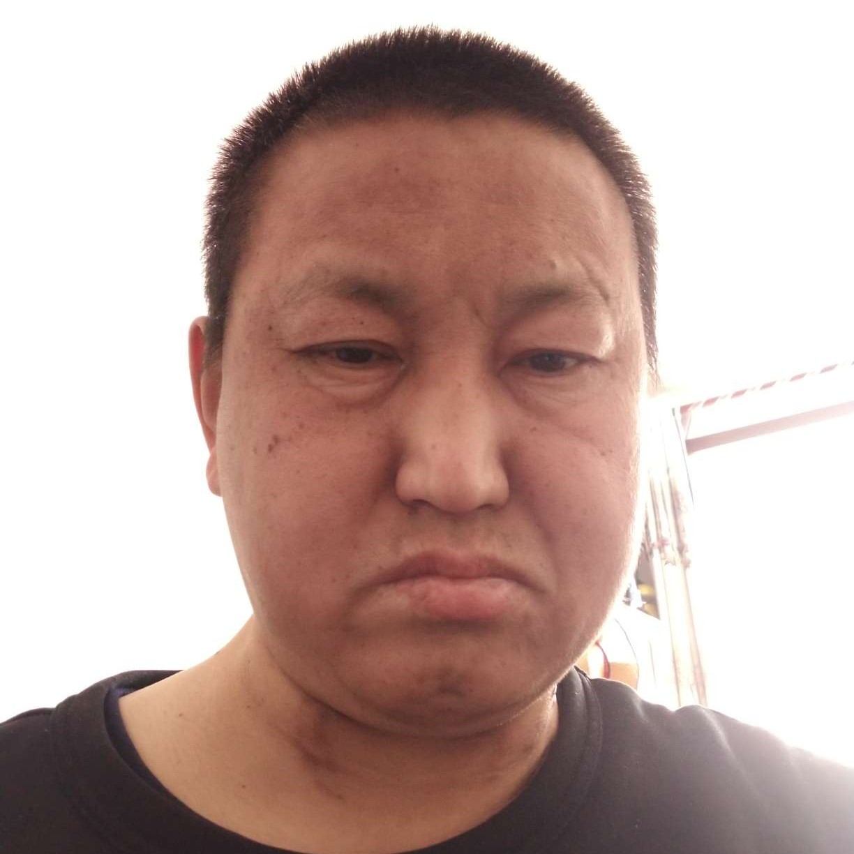 笑点低挽手冬日的照片