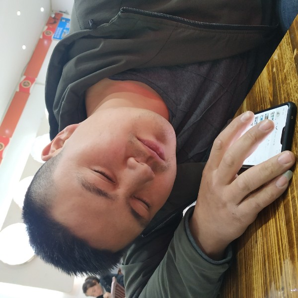 想人陪浅吻毛衣的照片