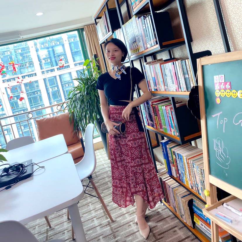 彩色挽手画笔的照片