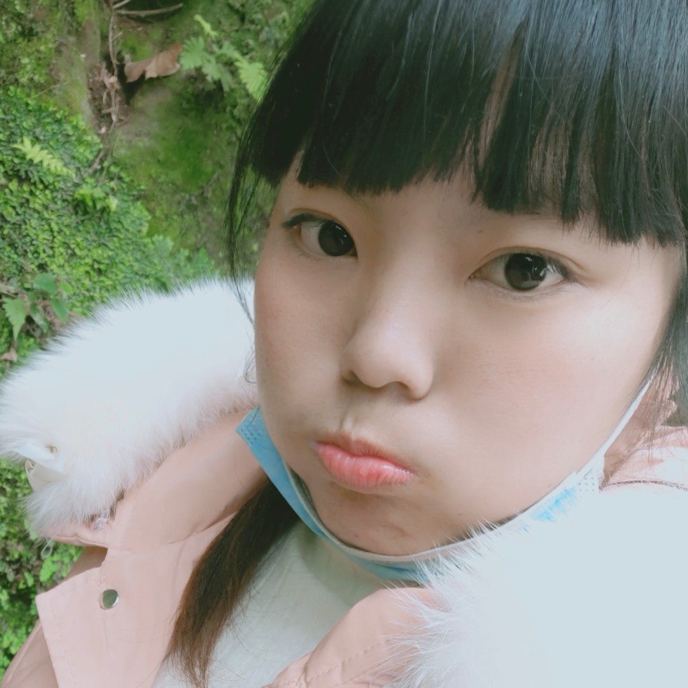 雨拿笨笨的照片