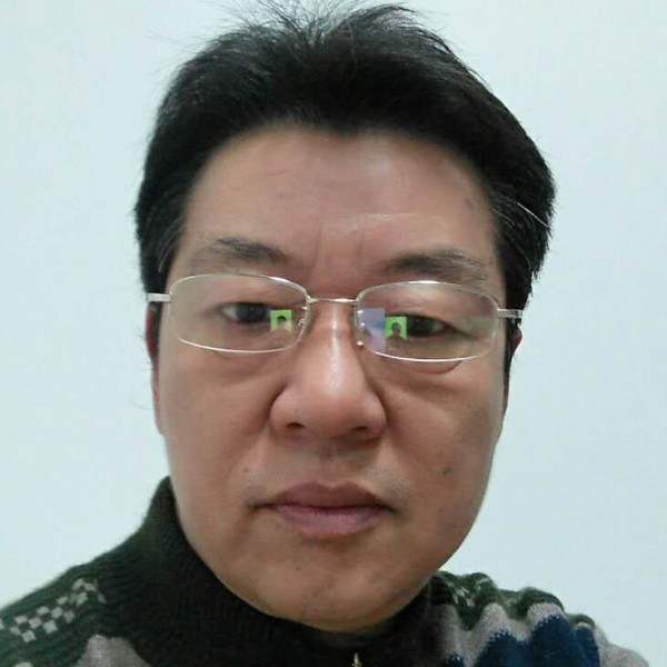 包容爱恋冥王星的照片
