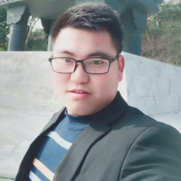 威武踢晨阳的照片