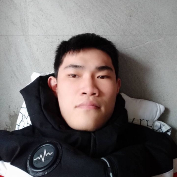 个性蜜粉的照片