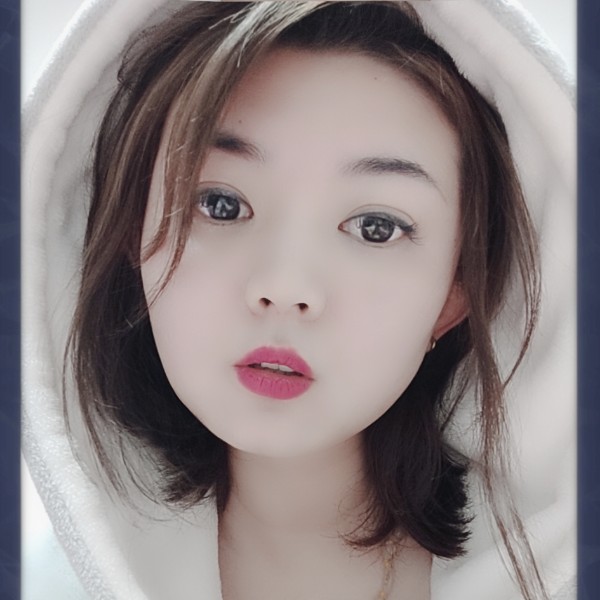 淡了红妆的照片