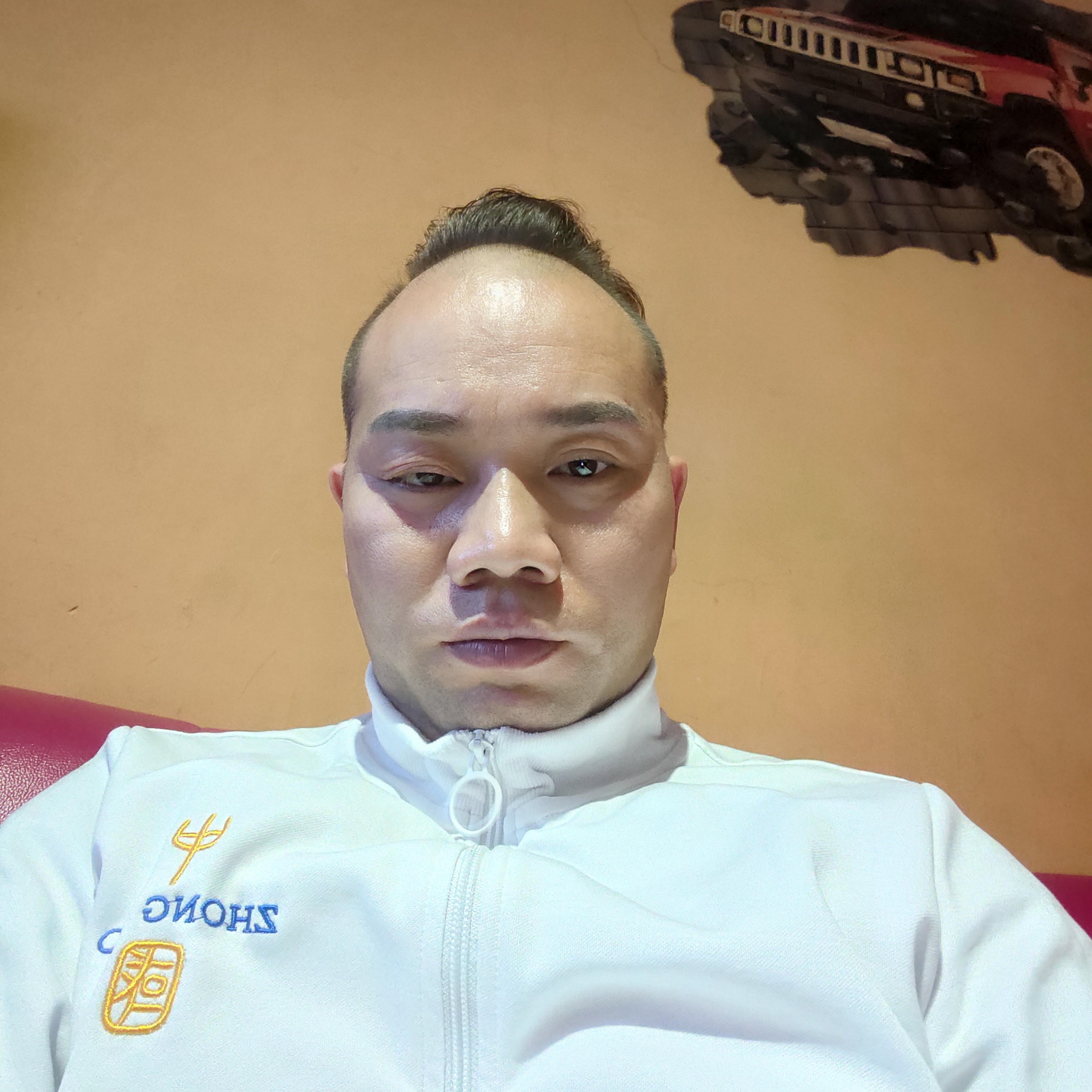 大方给洋葱的照片