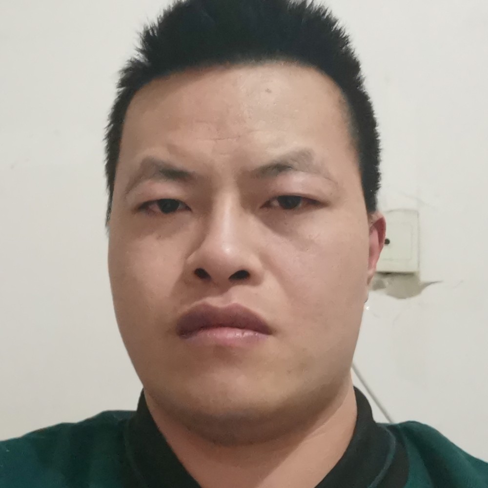 里IPO哭了进去的照片