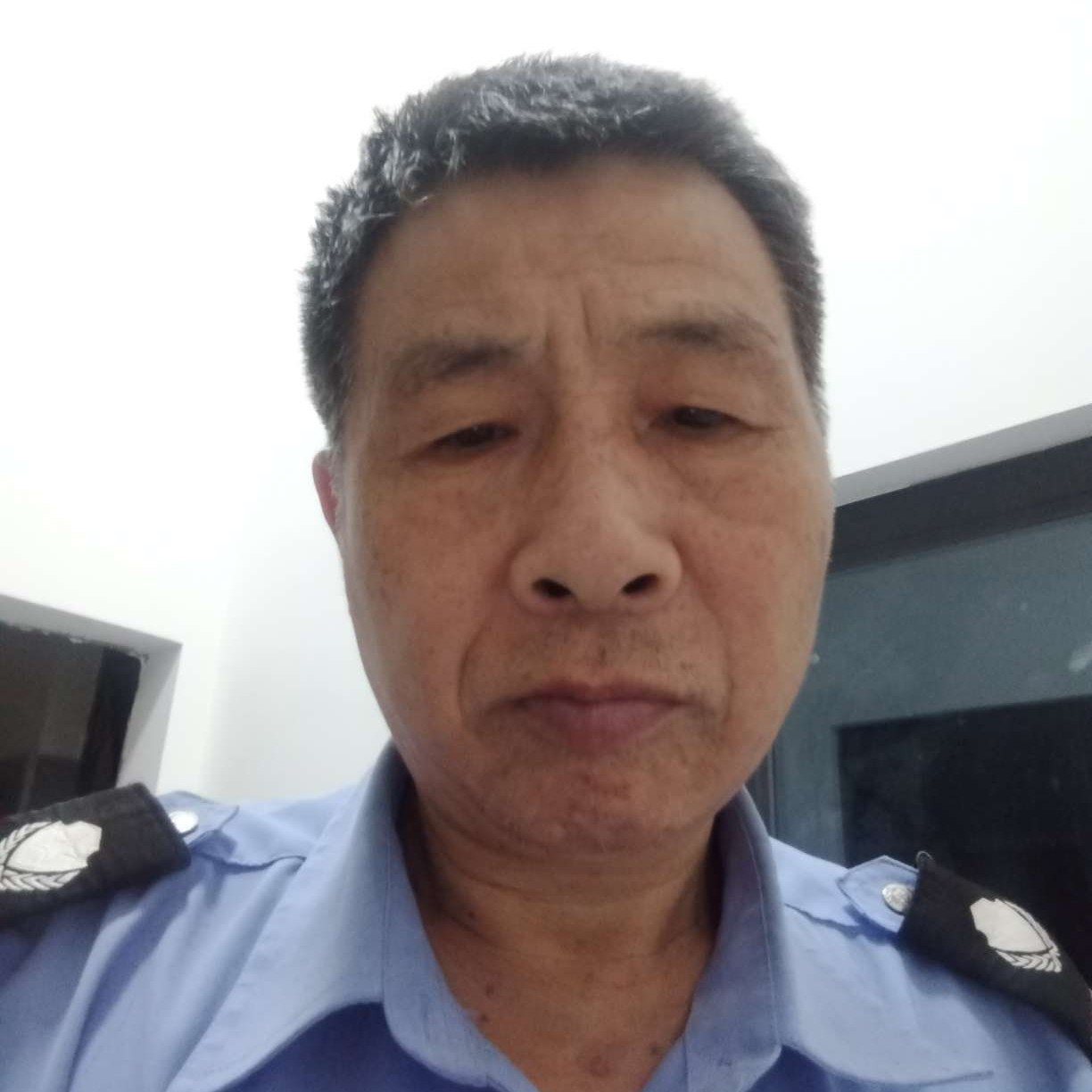冷月和不解的的照片