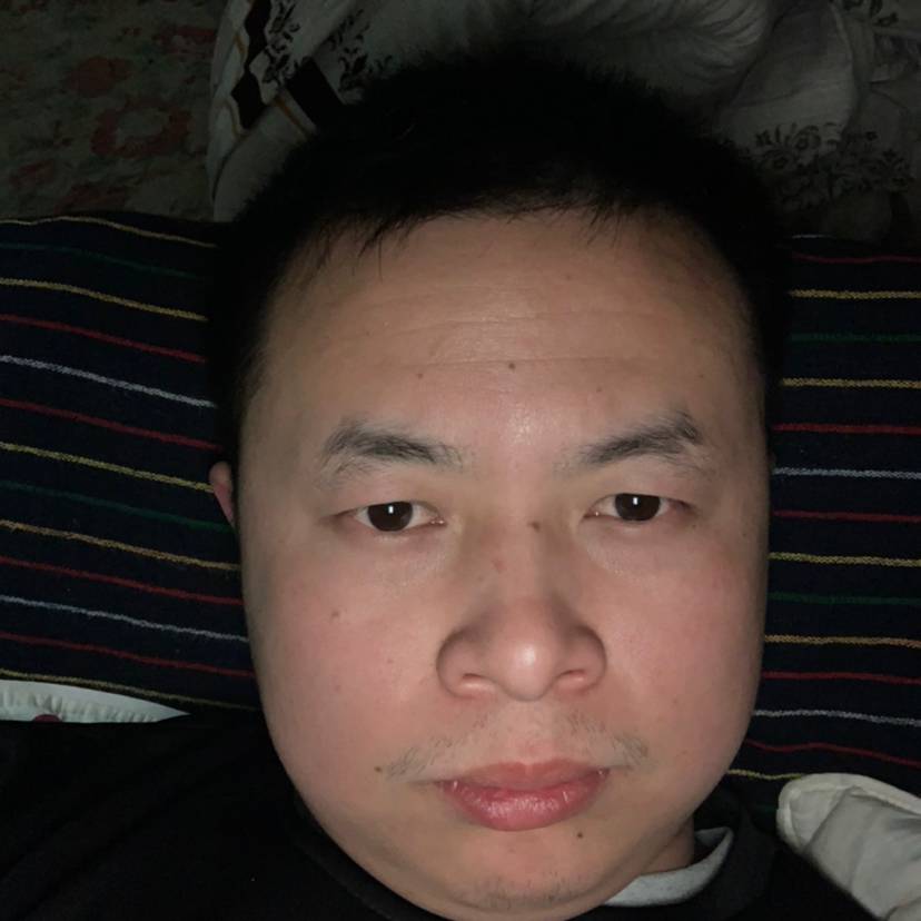 孤独的夜行者@的照片