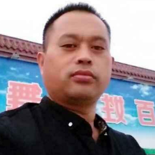 战胜自已的照片