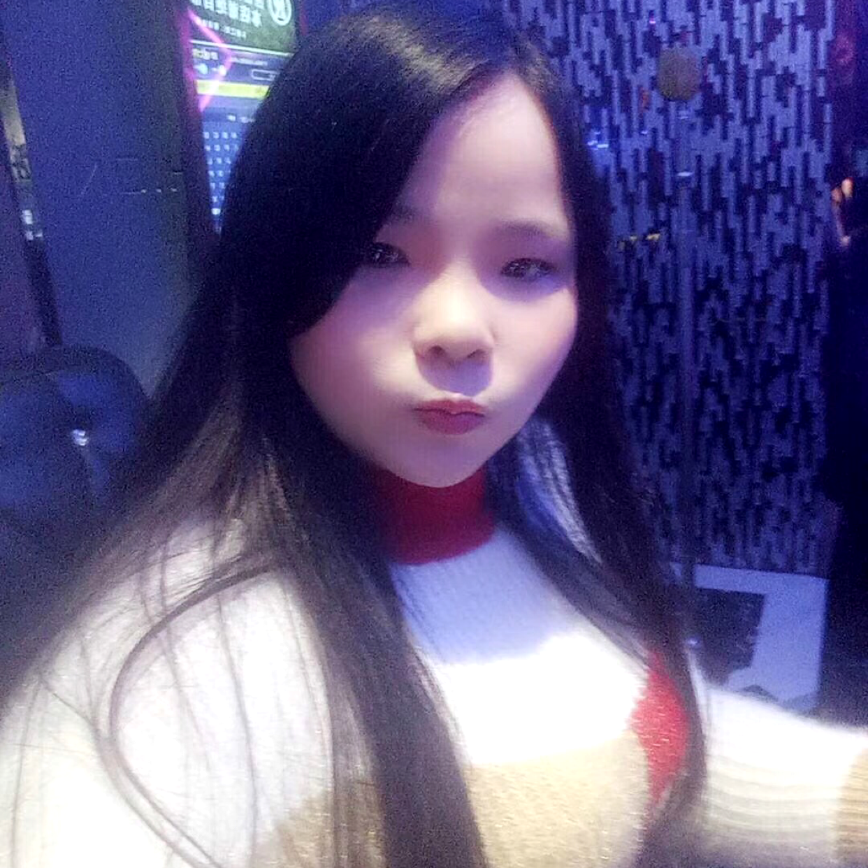山水蹁跹现代的照片