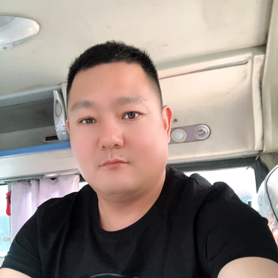 何必这么累的照片
