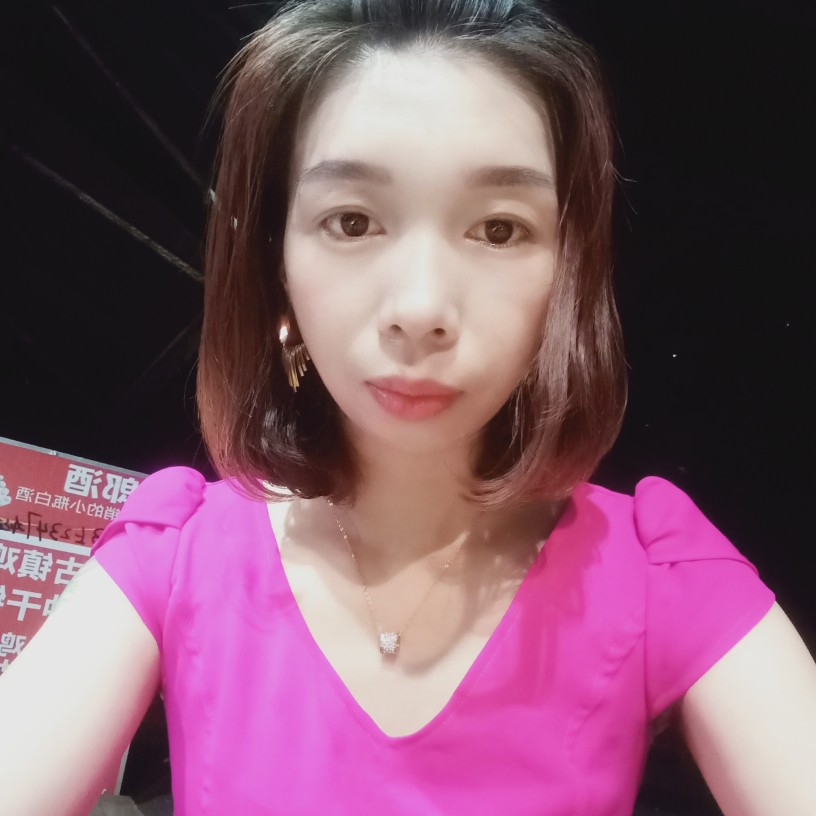 浅唱小猫咪的照片