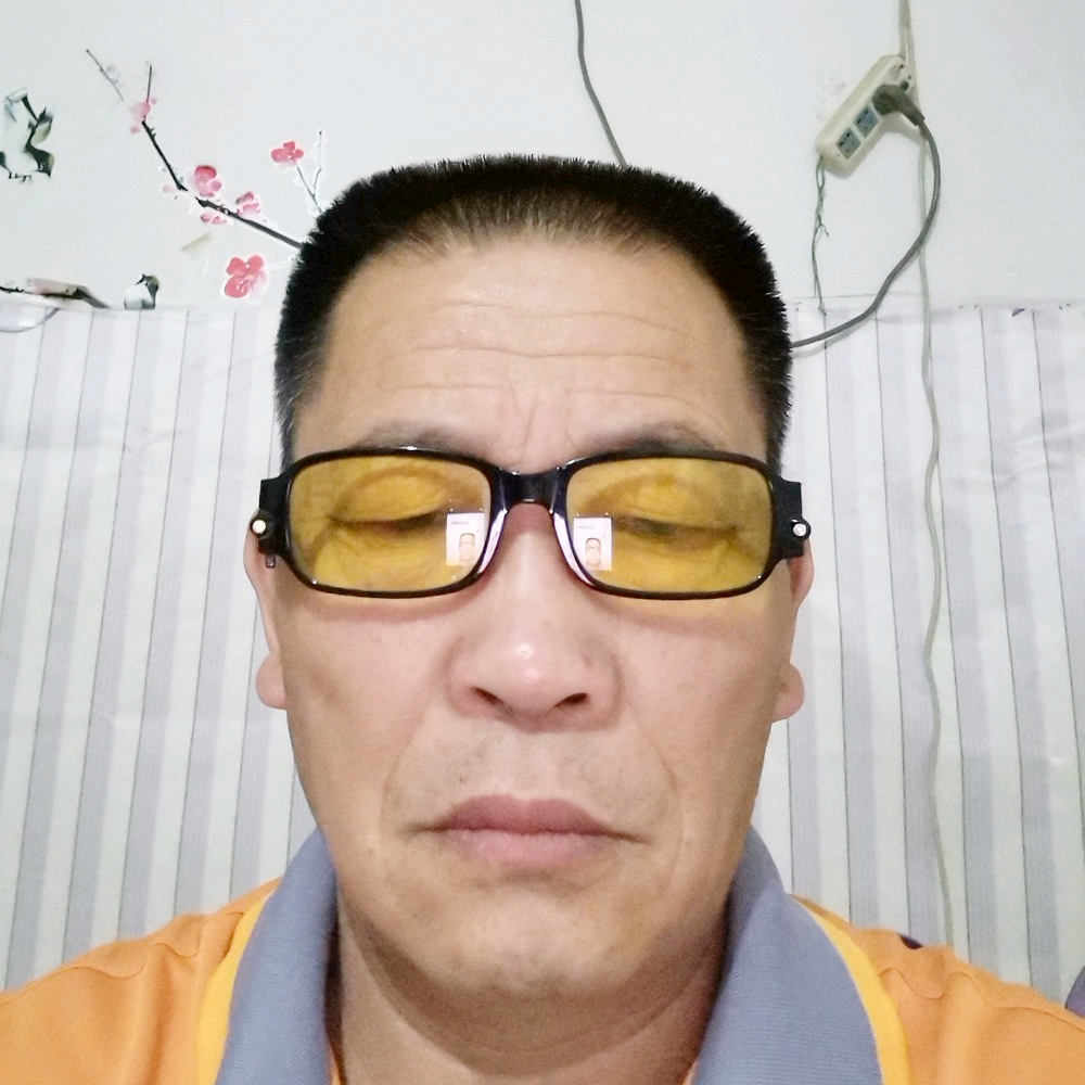 情动拾忆天真的照片