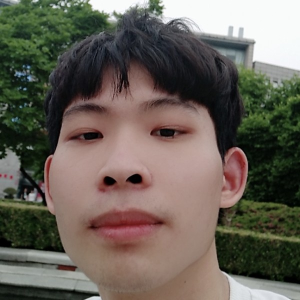 瘦瘦还草莓的照片