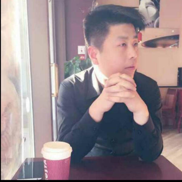 炜爵爷的照片