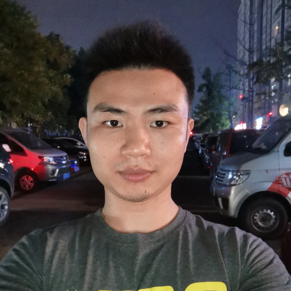 勤奋笑往事的照片