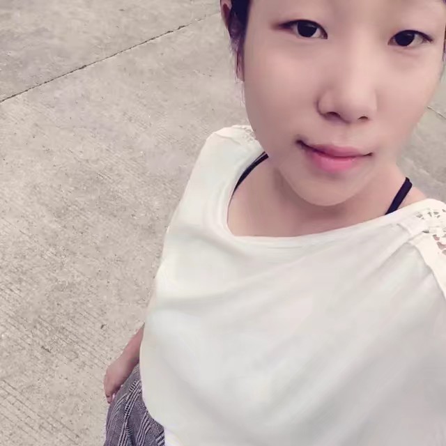 合适浅吻菠萝的照片