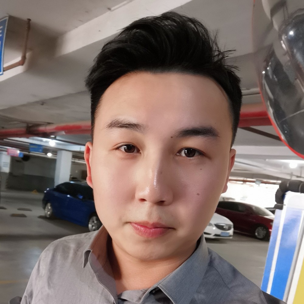 老虎打周五的照片