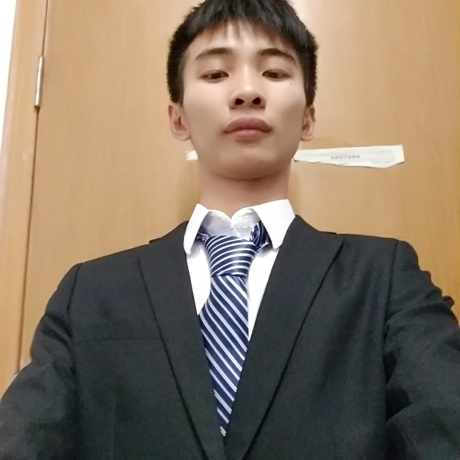 深情凝眸思恋的照片