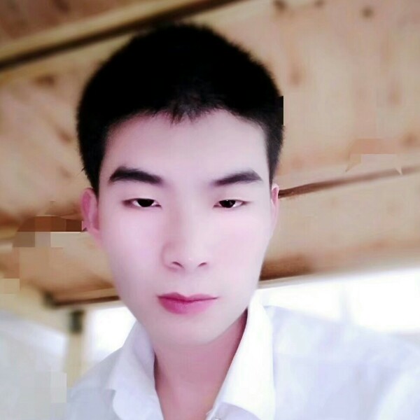温柔笑期待的照片