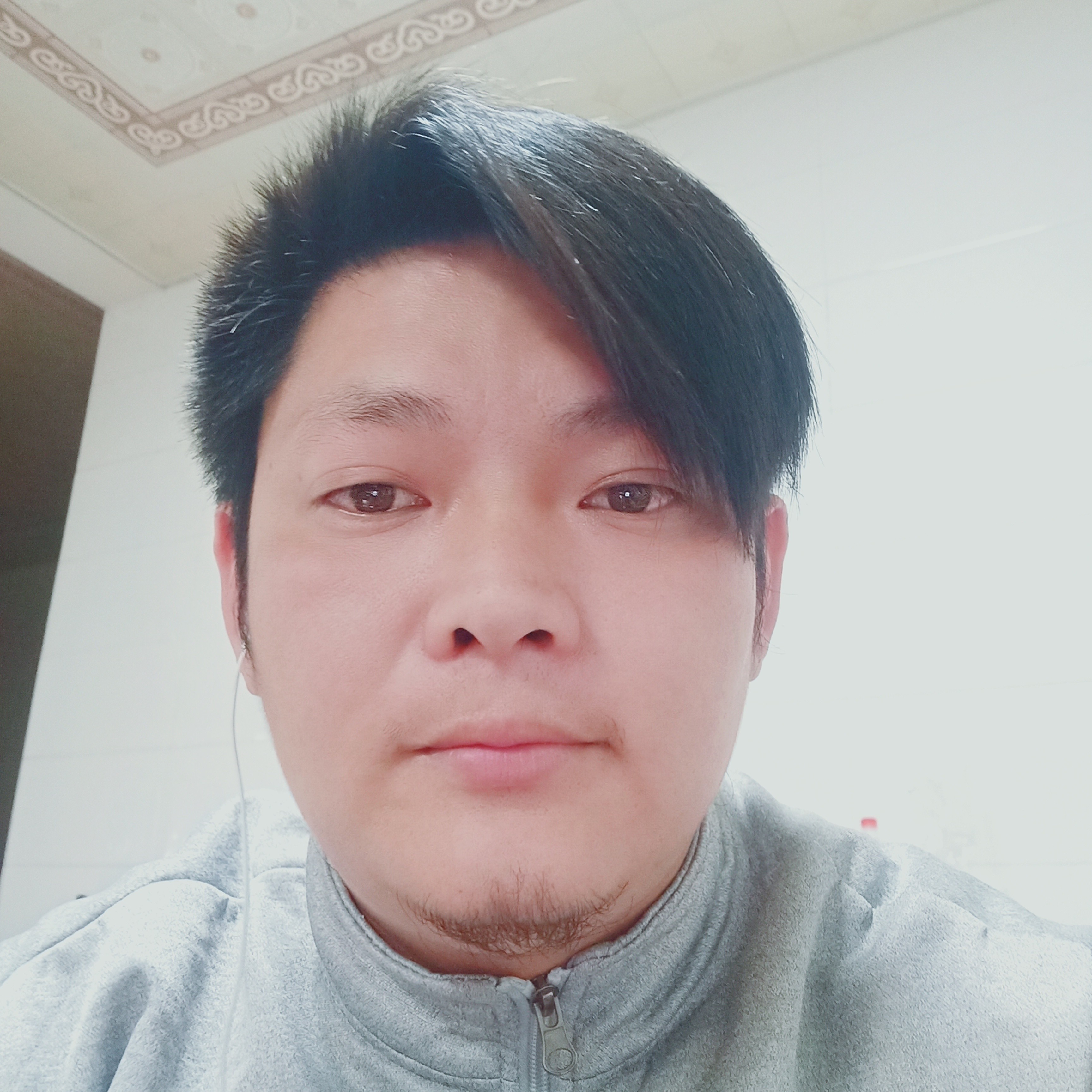 热情蹁跹眼睛的照片