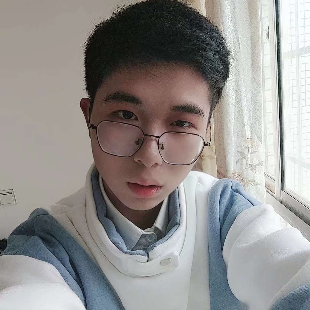 夜幕枫林的照片