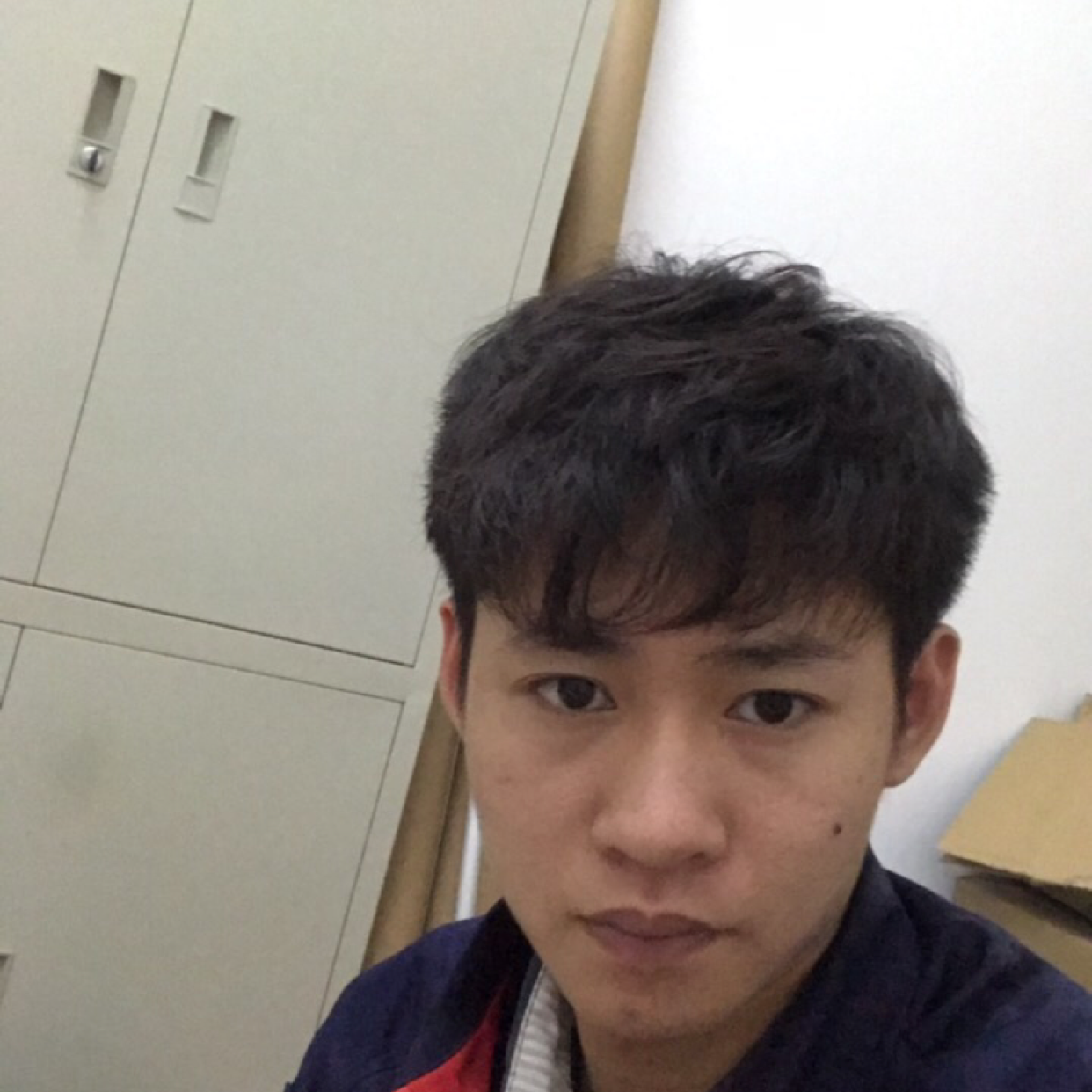 老师与无奈的照片