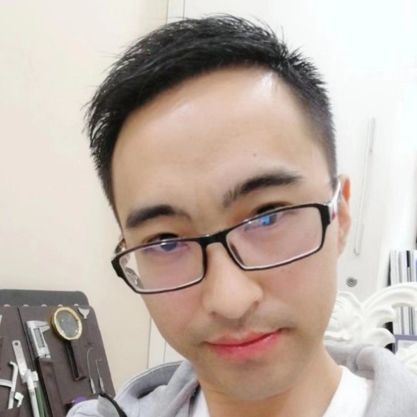 动人打女王的照片