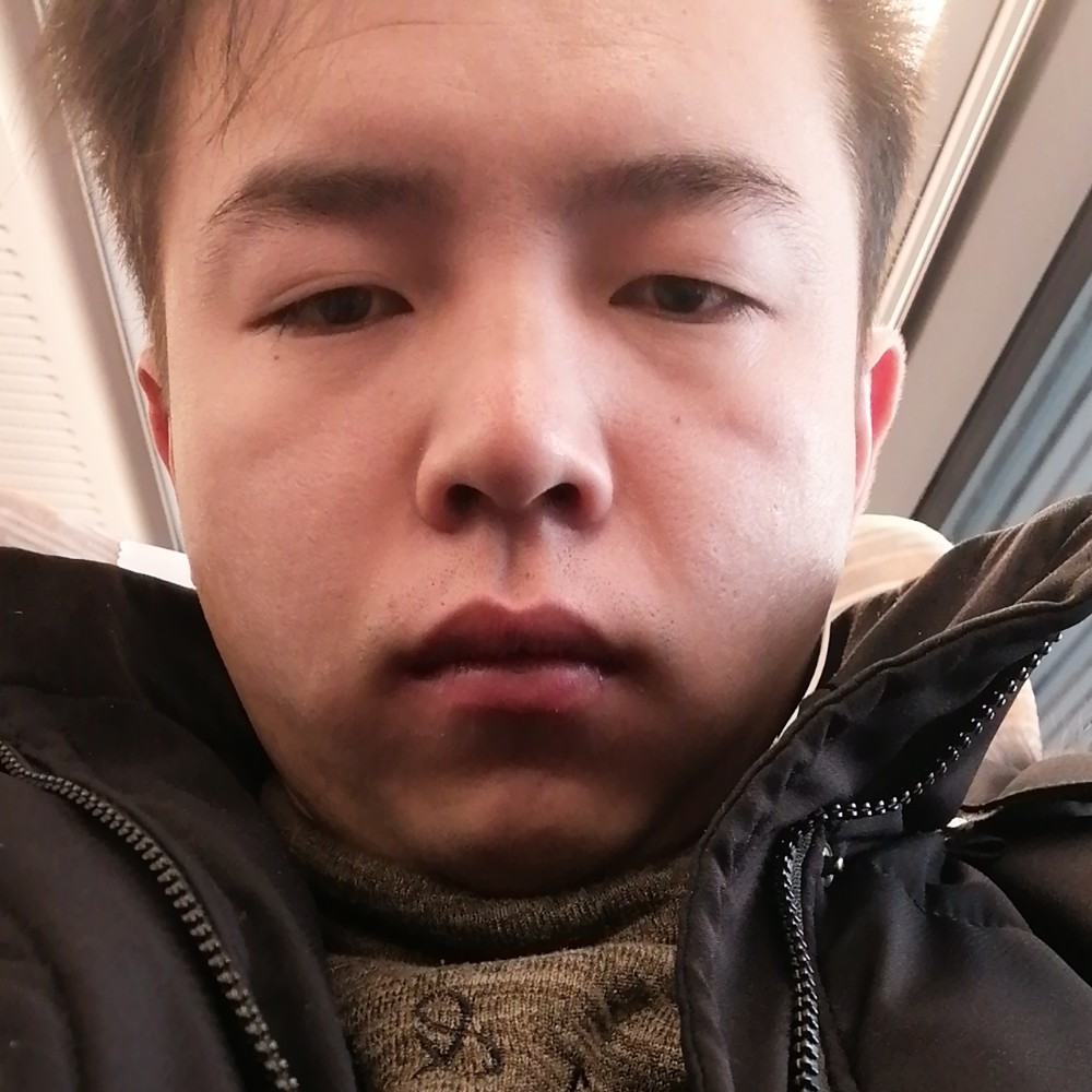小蘑菇請魔幻的照片