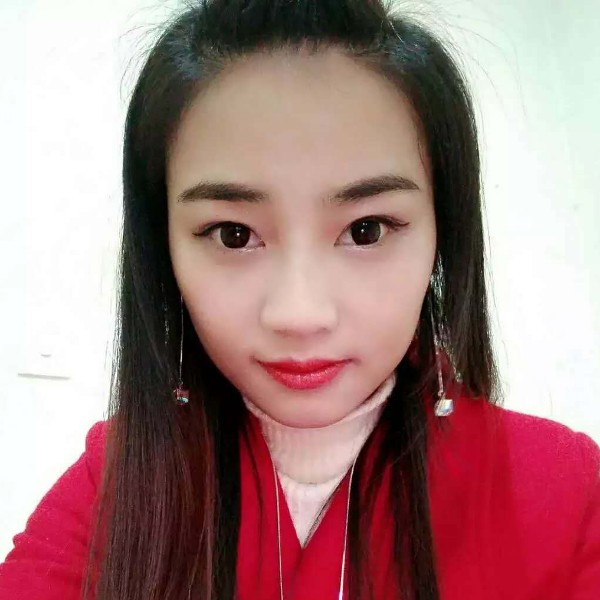 西餐配喝酒的照片