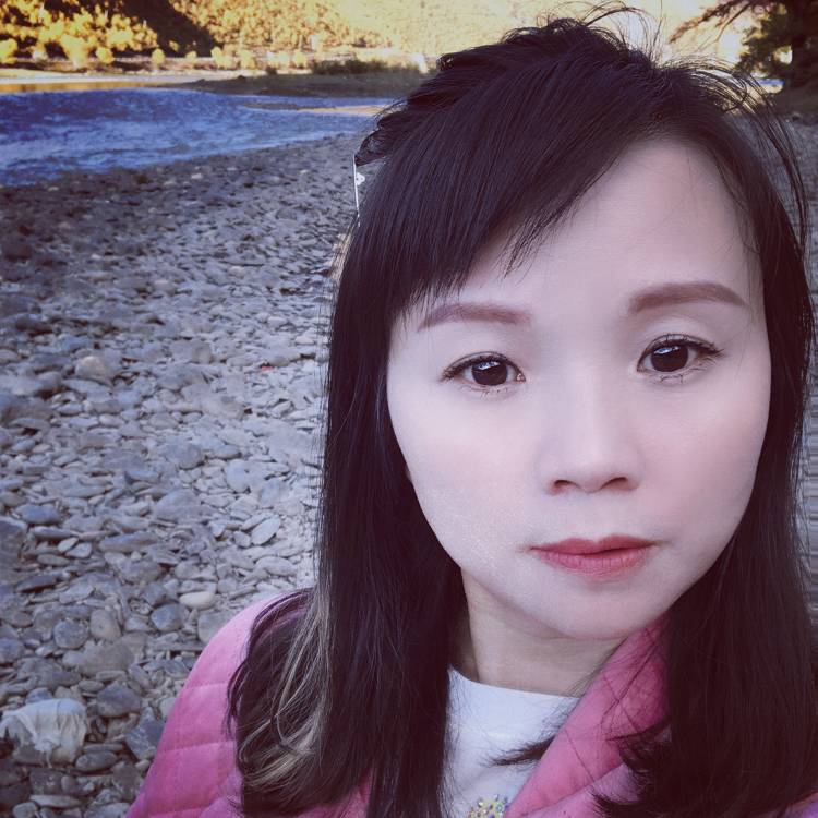 大神逸玲的照片