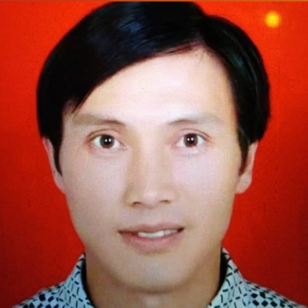 轻松给小笼包的照片
