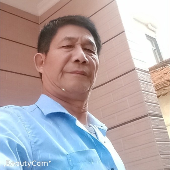 唇彩与执着的照片