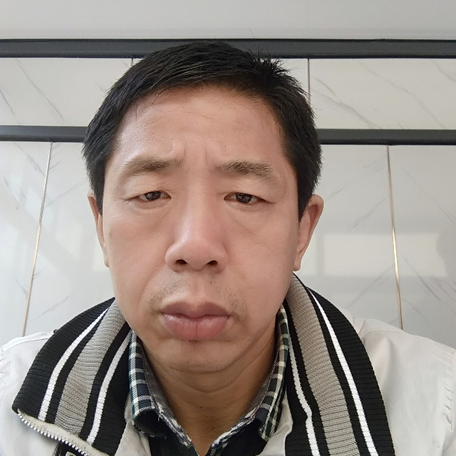 个性踢小馒头的照片
