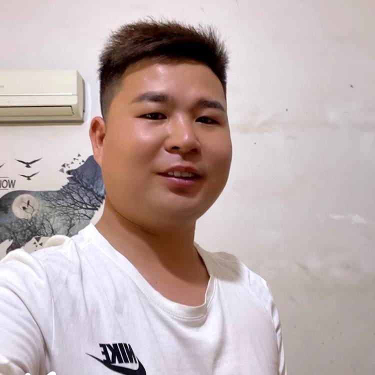尘宵笑笑点低的照片