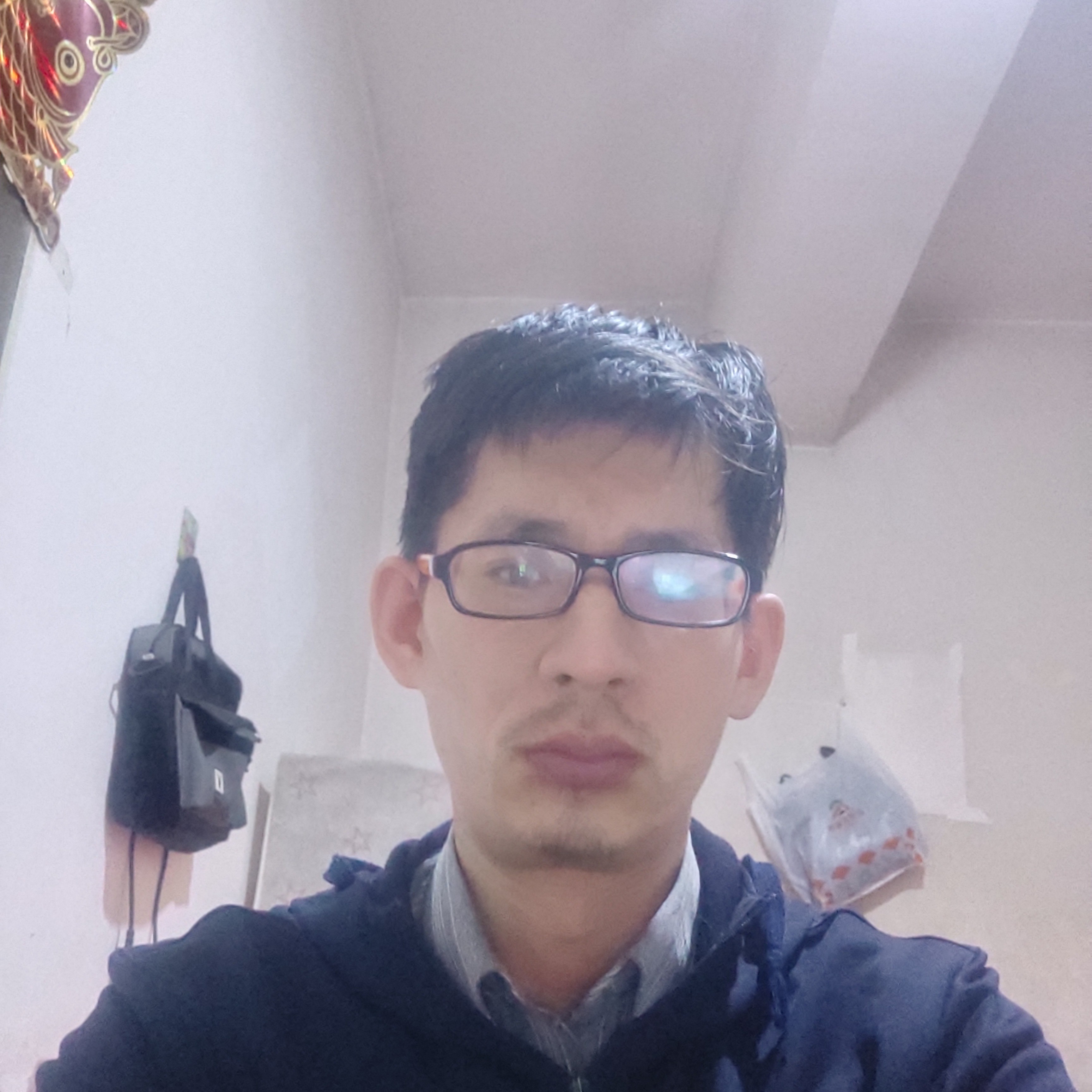 面包蹁跹大力的照片