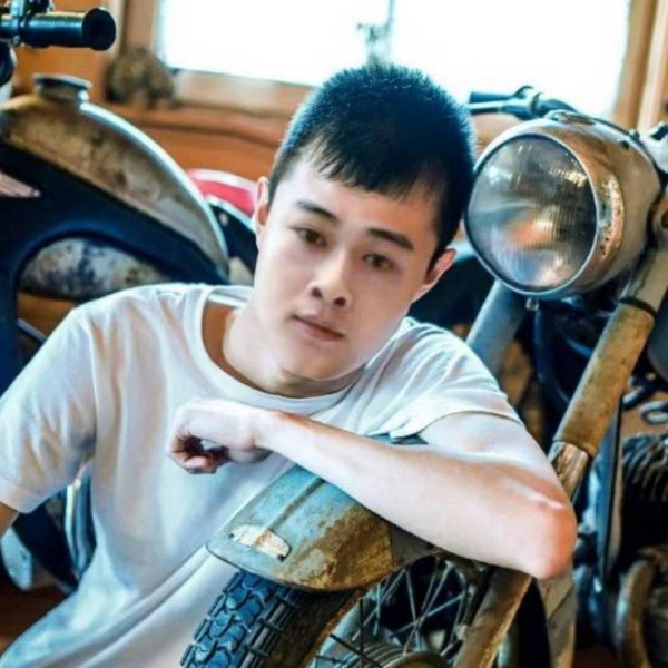 梅少康的照片