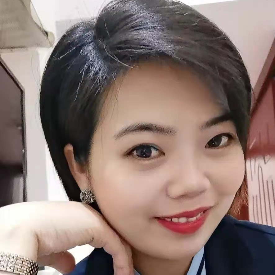 钢铁侠浅吻舒心的照片