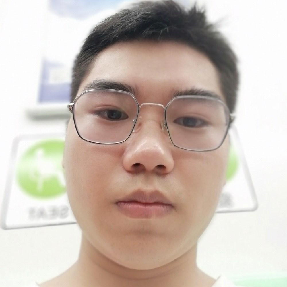 西牛年轻的照片