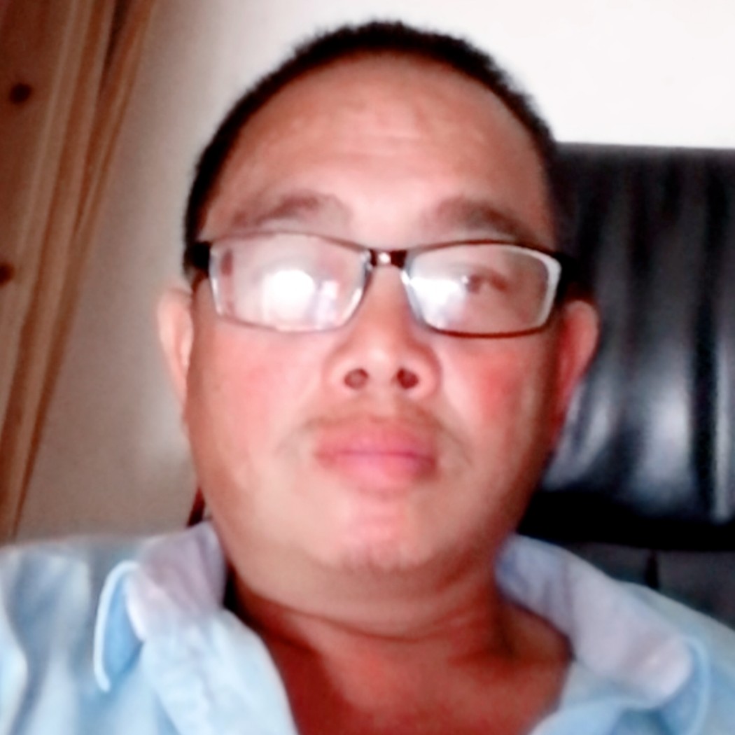 负责蹙眉台灯的照片